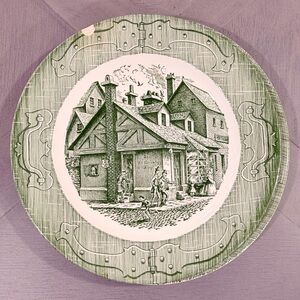 3 Royal China The Old Curiosity Shop 10-11” dinner plate Made in USA green